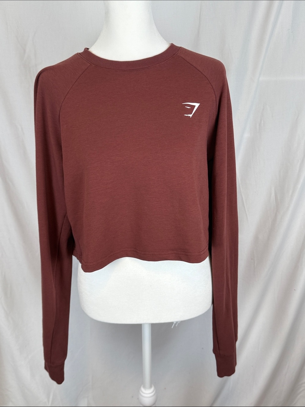 Women's Gymshark Training Cropped Long Sleeve Sweatshirt in Maroon Size Large